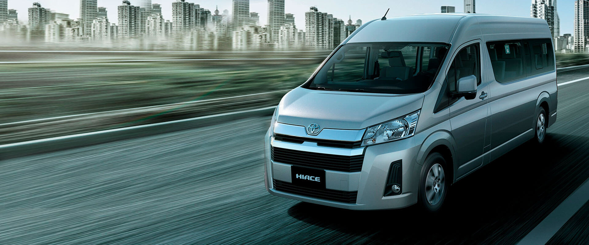 Conoce las cualidades y características de Toyota Hiace Microbus Toyota